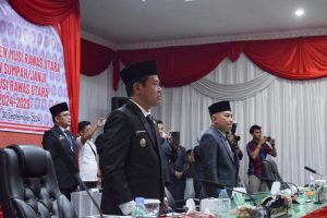 Anggota DPRD Muratara 2024-2029 Resmi di Lantik , Devi Arianto Terima Palu Sidang Sebagai Ketua DPRD Muratara Sementara