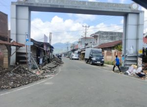 Pendirian Bangunan Pasar Diatas Tanah Milik Orang Tanpa Izin Memicu Konflik Antar Warga