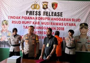 Resmi Ditahan Dua Tersangka Kasus Korupsi Pengelolaan Anggaran BLUD RSUD Rupit Tahun 2018 Senilai Rp.1,04 Miliar