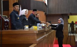 DPRD Musi Rawas Gelar Paripurna, Fraksi-Fraksi Sampaikan Pandangan Umum atas Perubahan APBD 2025